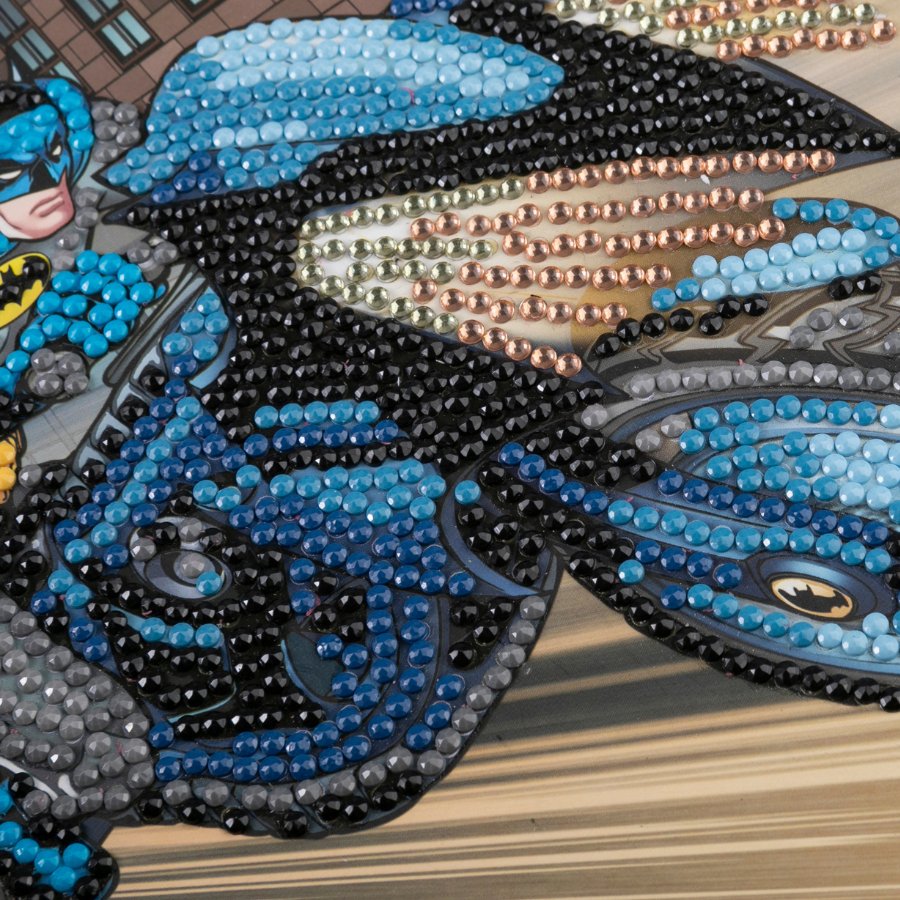 "Batman" DC Comics Crystal Art Card Close Up