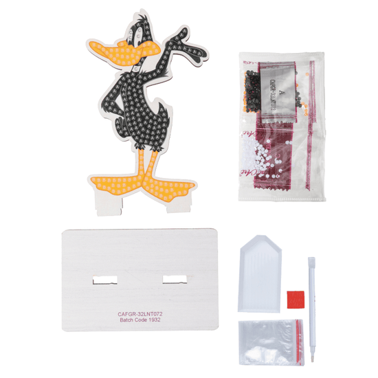 Daffy Duck Crystal Art Buddies Series 6 contents