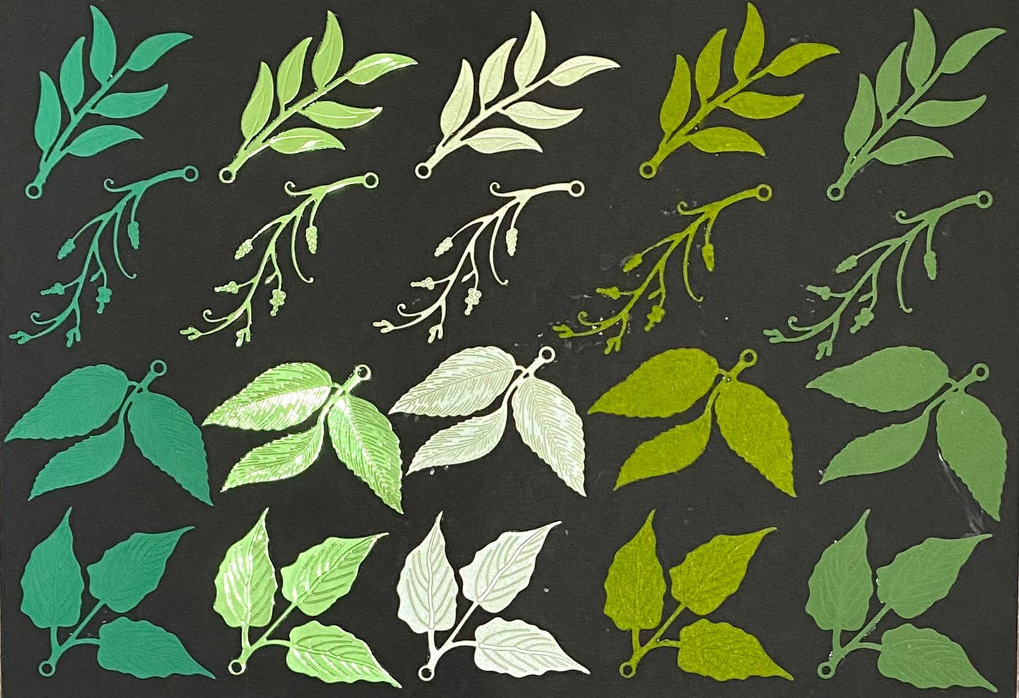 Forever Flowerz - Flourished Foliage Die Set 2