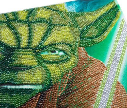 Yoda 30x30cm Crystal Art Kit - Close Up